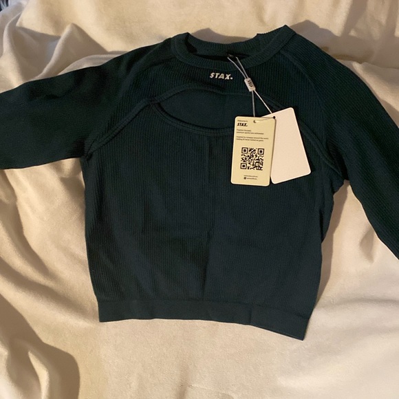 Workout Crop Top - Picture 1 of 3